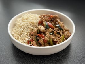 noodles met kipgehakt