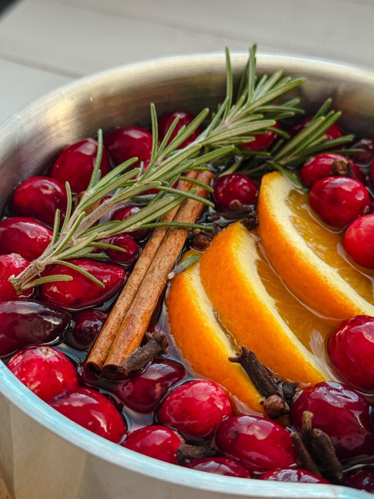 Kerst simmer pot met sinaasappel en kaneel