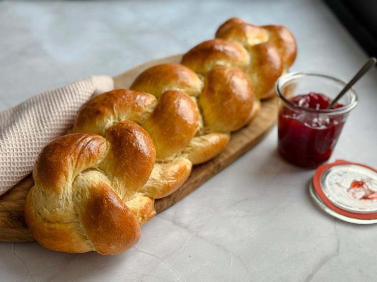 Brioche recept – zo maak je een luchtig, gevlochten briochebrood